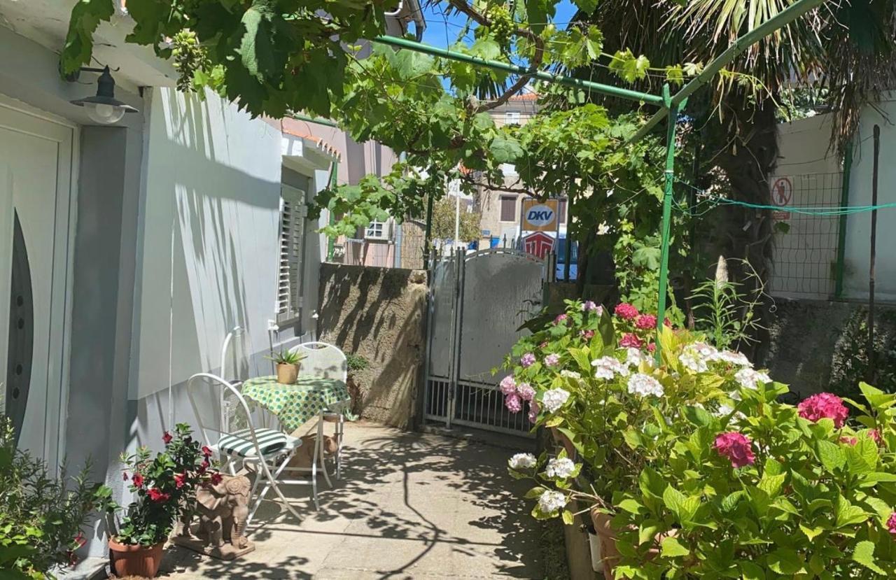 Apartman Annamaria Cres Exterior foto
